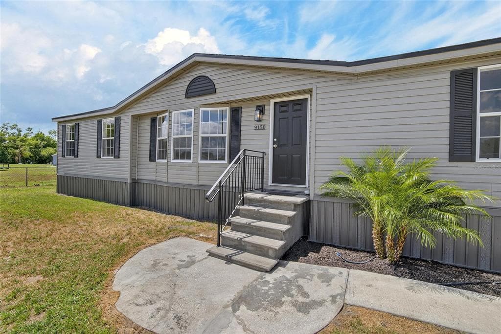 9150 WOOD TERRACE DRIVE, TAMPA, FL 33637 — zdjęcie 5