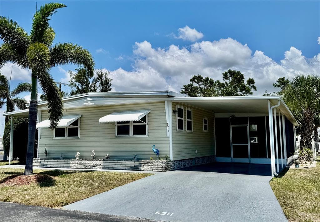 5511 DENMARK DRIVE, BRADENTON, FL 34207