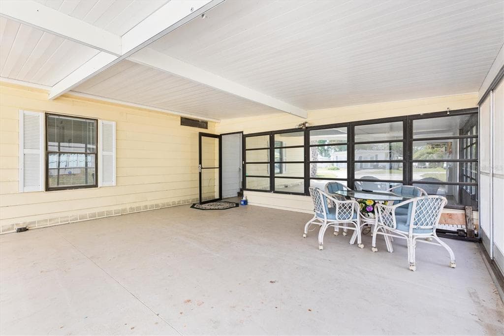 5556 COLUMBUS CIRCLE, WILDWOOD, FL 34785 — zdjęcie 4