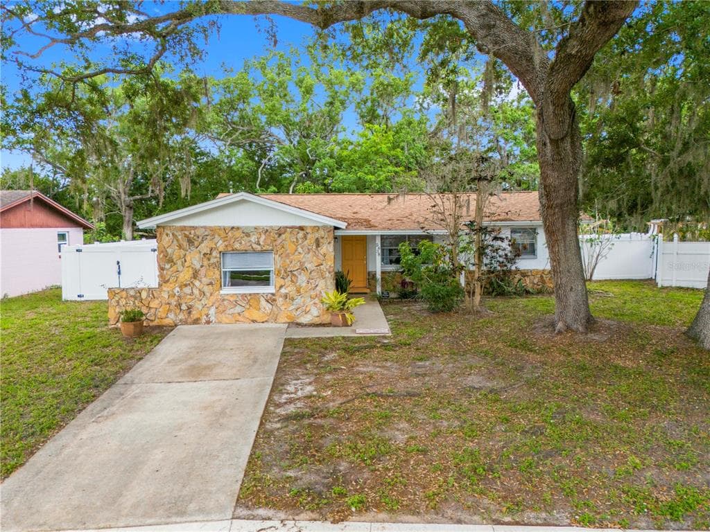 5638 146TH TERRACE N, CLEARWATER, FL 33760