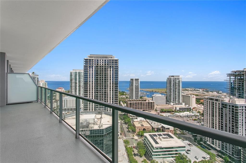 400 CENTRAL AVENUE # 3005, ST PETERSBURG, FL 33701 — zdjęcie 5
