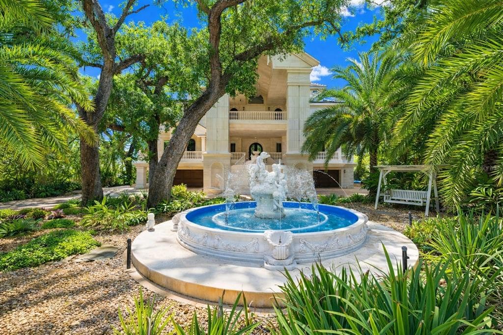 2000 PARK STREET N, ST PETERSBURG, FL 33710 — zdjęcie 3