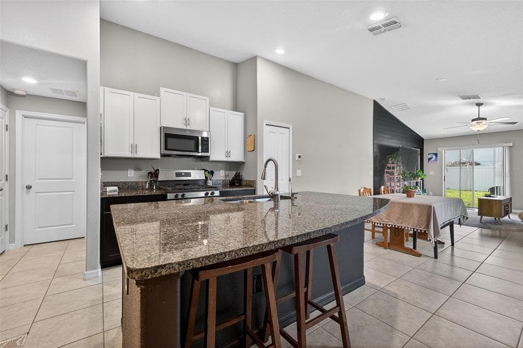 9324 LEMON DROP LOOP, SUN CITY CENTER, FL 33573 — zdjęcie 5