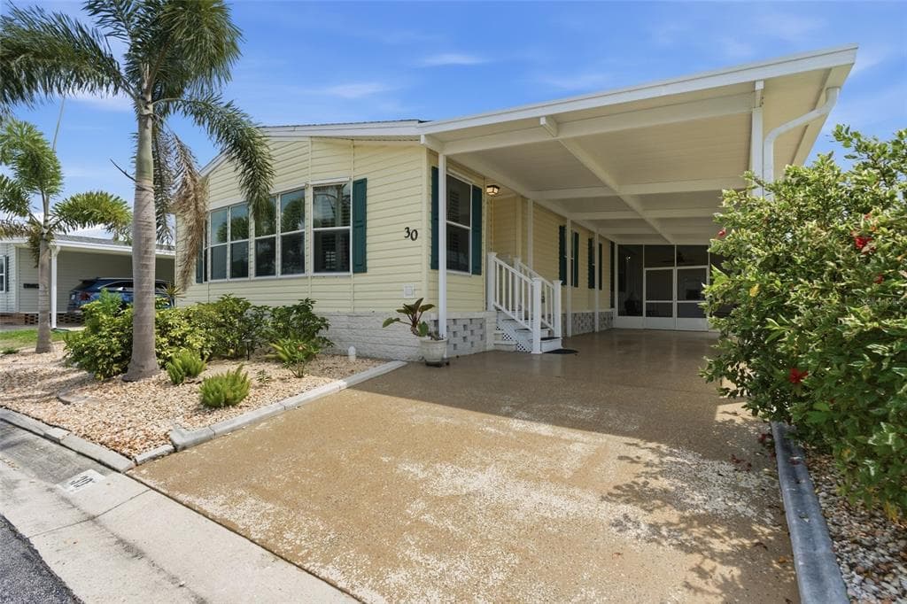 15550 BURNT STORE ROAD # 30, PUNTA GORDA, FL 33955 — zdjęcie 3