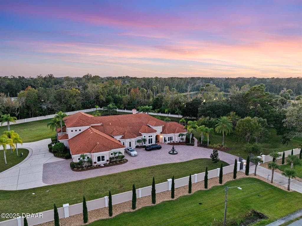 602 TOMOKA AVENUE, ORMOND BEACH, FL 32174