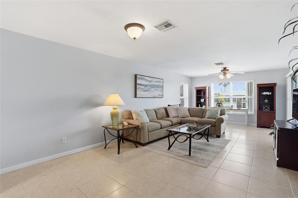 912 SE 46TH STREET # 201, CAPE CORAL, FL 33904 — zdjęcie 4