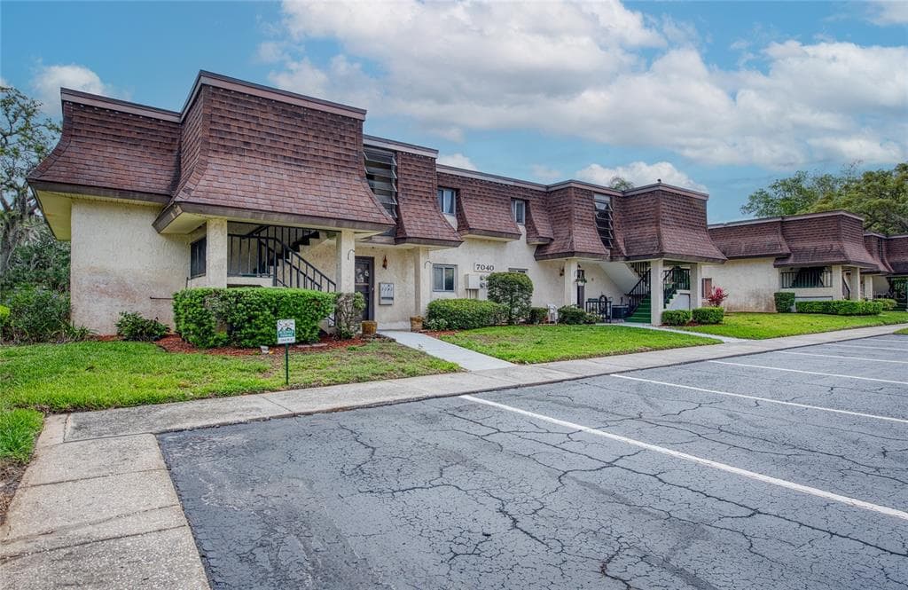 7040 COGNAC DRIVE # 3, NEW PORT RICHEY, FL 34653 — zdjęcie 3