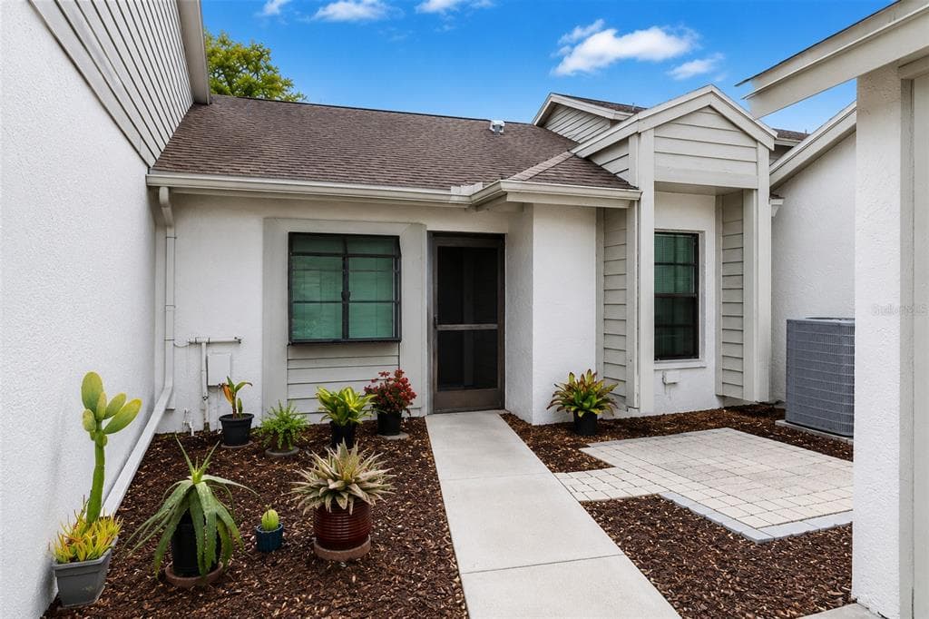 11736 ROLLING PINE LANE, PORT RICHEY, FL 34668 — zdjęcie 4