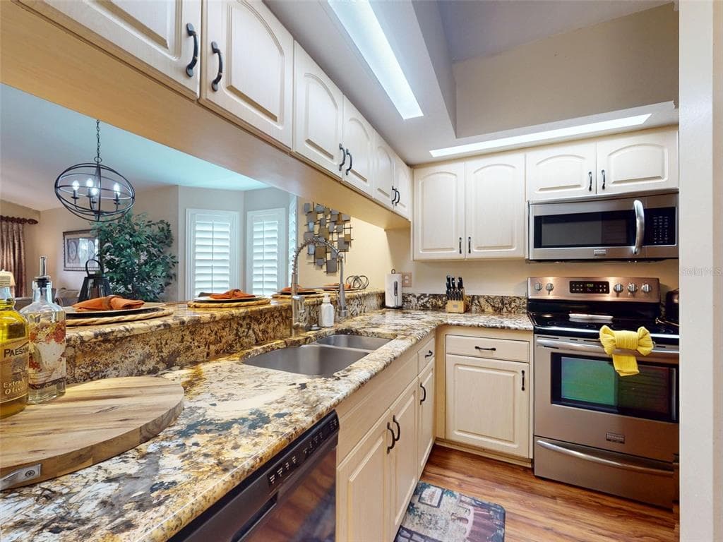 402 BOUCHELLE DRIVE # 206, NEW SMYRNA BEACH, FL 32169 — zdjęcie 2