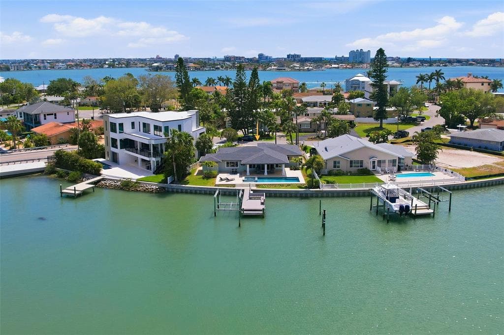 7172 S SHORE DRIVE S, ST PETERSBURG, FL 33707 — zdjęcie 2