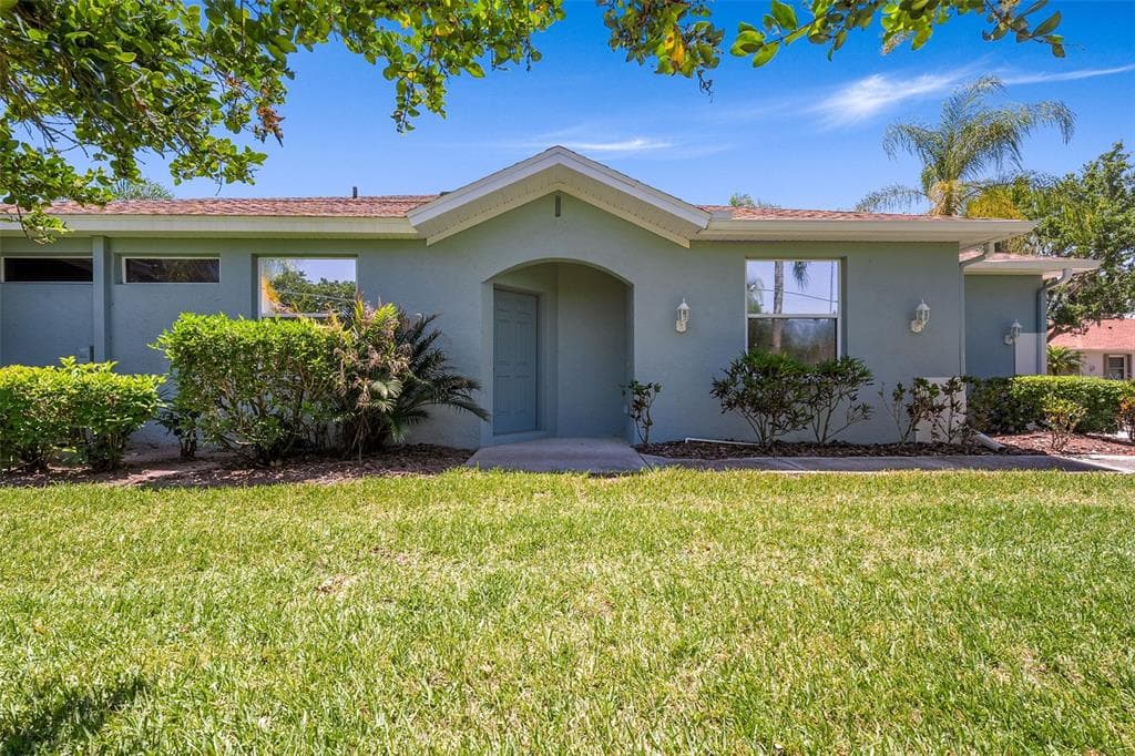 1204 HUNTINGTON GREENS DRIVE # 1204, SUN CITY CENTER, FL 33573 — zdjęcie 2