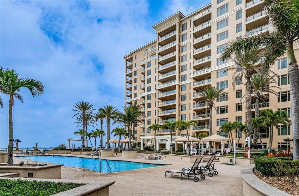 11 BAYMONT STREET # 608, CLEARWATER BEACH, FL 33767 — zdjęcie 2
