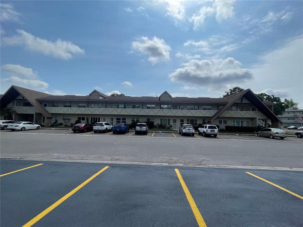 2295 BELGIAN LANE # 43, CLEARWATER, FL 33763