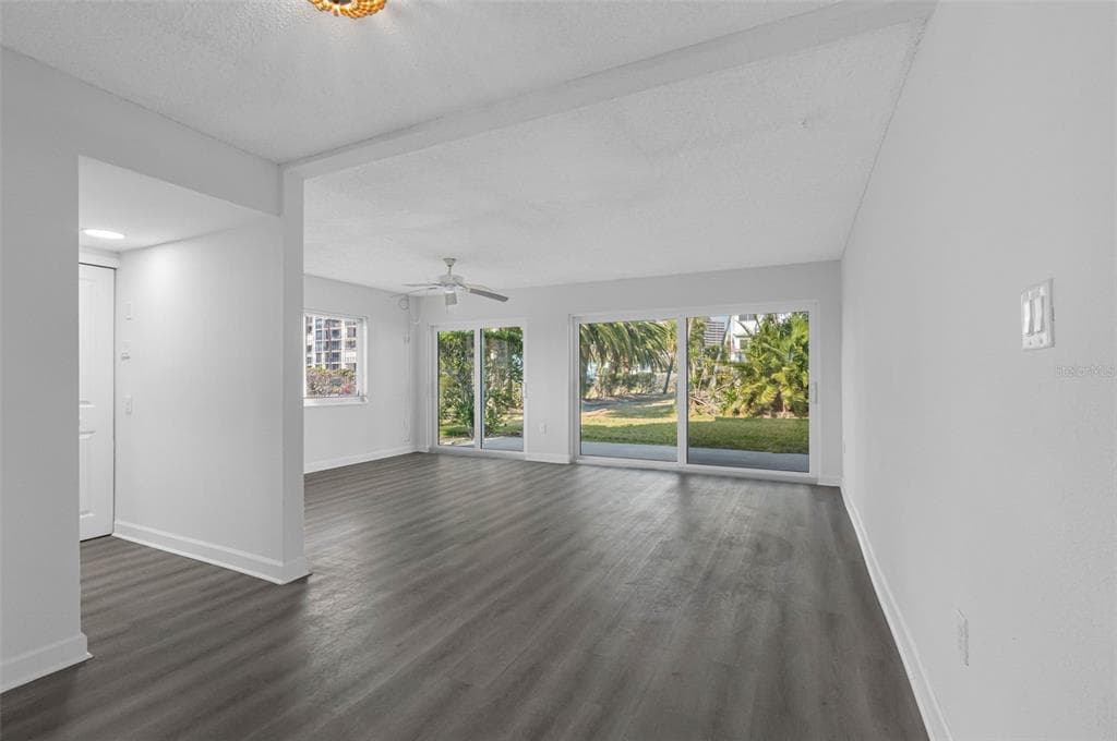 1451 GULF BOULEVARD # 101, CLEARWATER BEACH, FL 33767 — zdjęcie 4