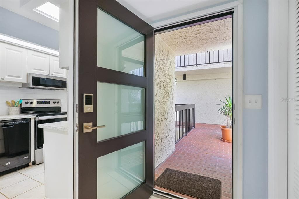 1935 GULF OF MEXICO DRIVE # G7-304, LONGBOAT KEY, FL 34228 — zdjęcie 3