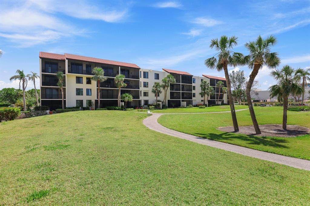 1935 GULF OF MEXICO DRIVE # G7-304, LONGBOAT KEY, FL 34228