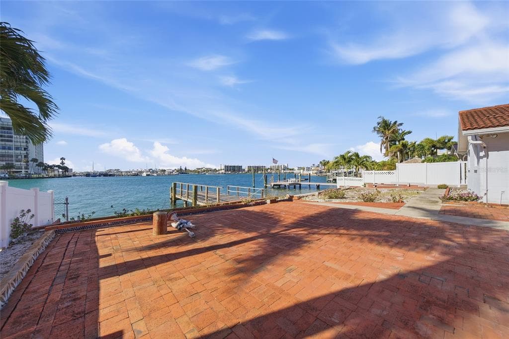 4 BELLEVUE DRIVE, TREASURE ISLAND, FL 33706 — zdjęcie 5