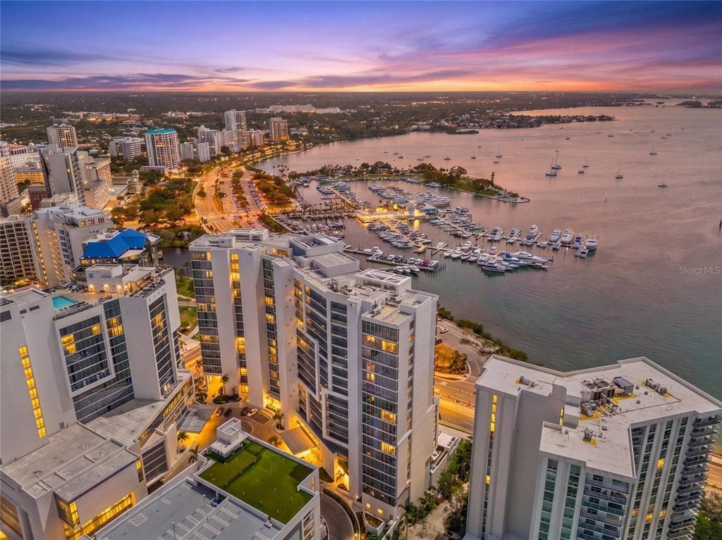 1155 N GULFSTREAM AVENUE # 306, SARASOTA, FL 34236