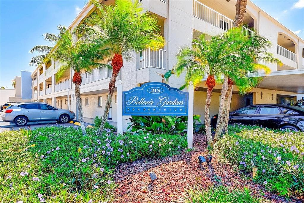 215 VALENCIA BOULEVARD # 213, LARGO, FL 33770 — zdjęcie 2