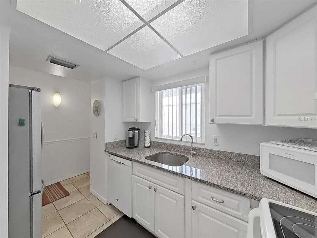 215 VALENCIA BOULEVARD # 213, LARGO, FL 33770 — zdjęcie 3