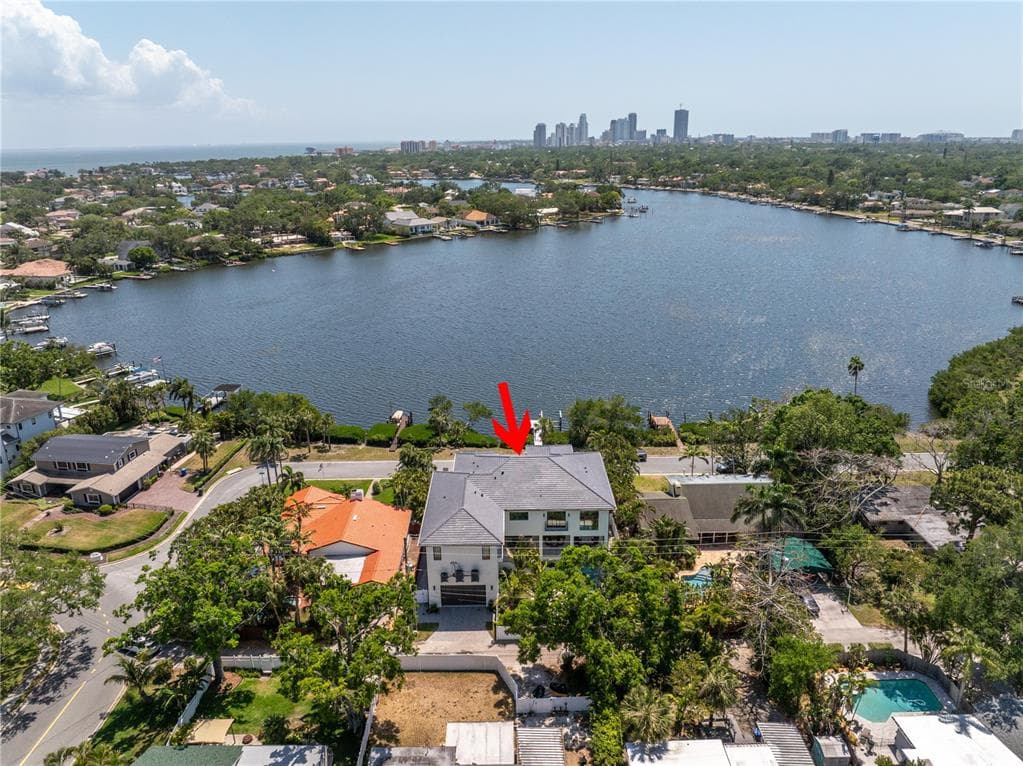 337 COFFEE POT DRIVE NE, ST PETERSBURG, FL 33704 — zdjęcie 2