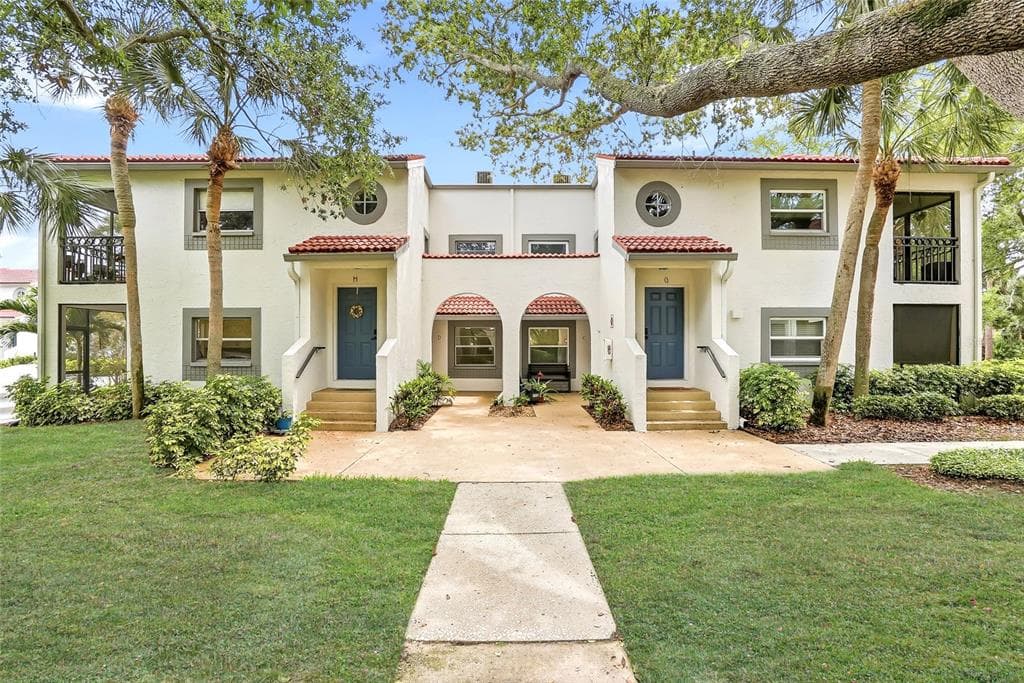 500 SANTA CRUZ PLACE NE # D, ST PETERSBURG, FL 33703