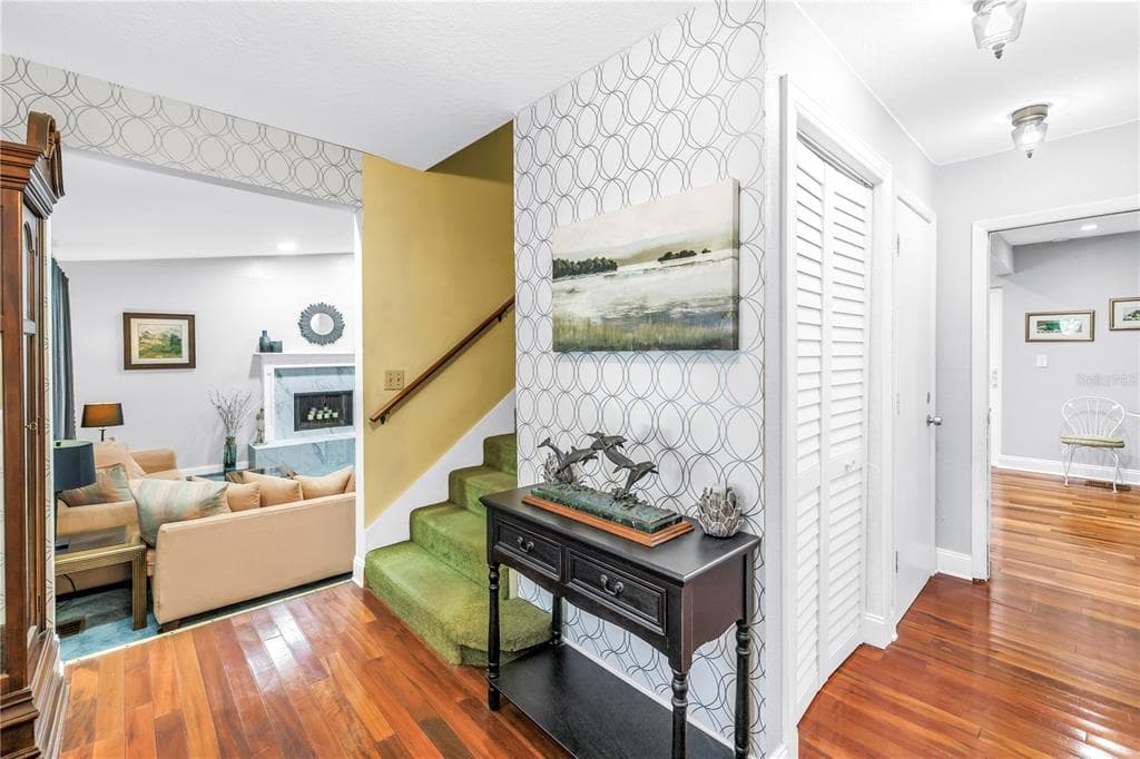6505 CEDAR STREET NE, ST PETERSBURG, FL 33702 — zdjęcie 3
