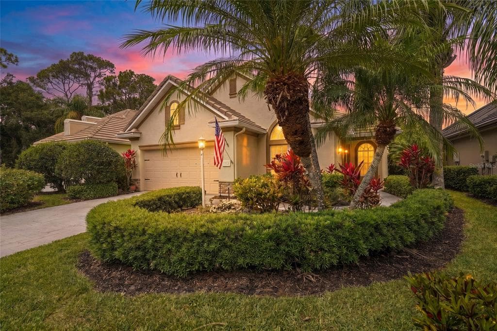 7822 TROON COURT, LAKEWOOD RANCH, FL 34202