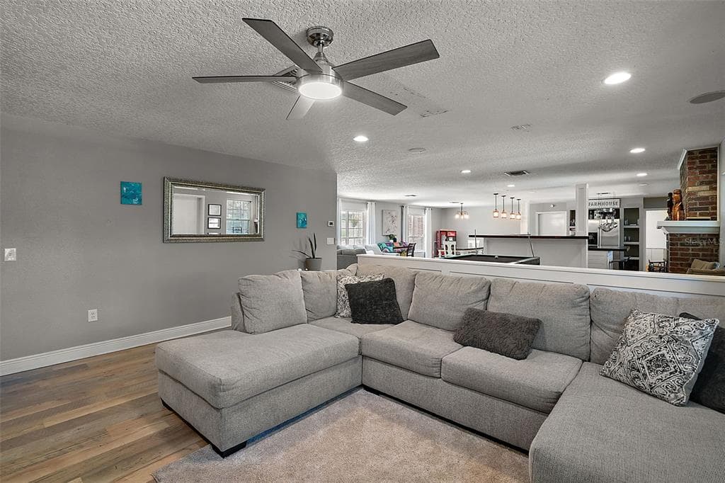 705 SUMMIT COURT, MOUNT DORA, FL 32757 — zdjęcie 4