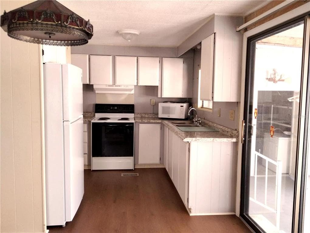 7409 SKYLINE DRIVE, HUDSON, FL 34667 — zdjęcie 4