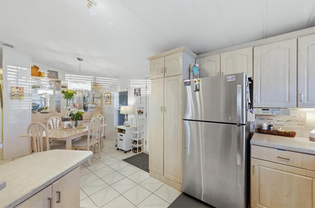 727 BUTTERFIELD CIRCLE, ENGLEWOOD, FL 34223 — zdjęcie 4
