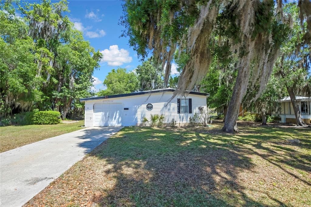 57 N BOBWHITE ROAD, WILDWOOD, FL 34785