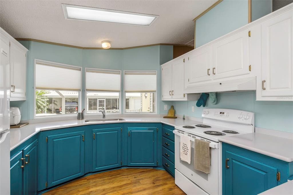 106 THATCH PALM STREET W, LARGO, FL 33770 — zdjęcie 4