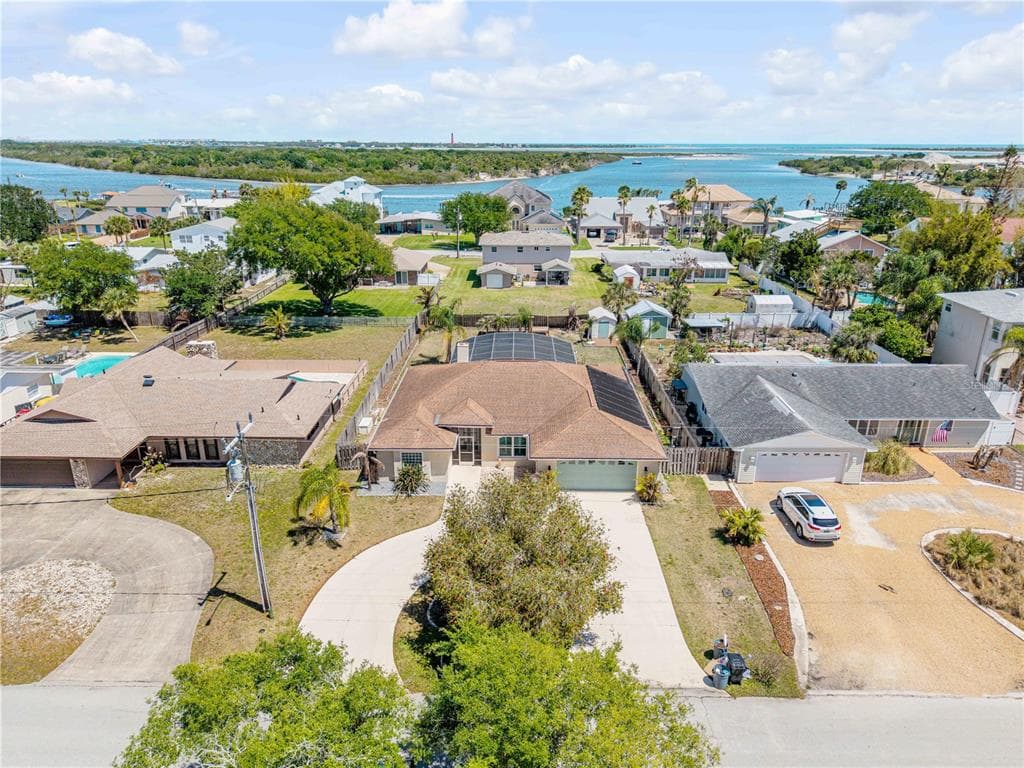10 CUNNINGHAM DRIVE, NEW SMYRNA BEACH, FL 32168