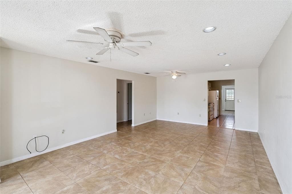30213 TAVARES RIDGE BOULEVARD # 30213, TAVARES, FL 32778 — zdjęcie 3