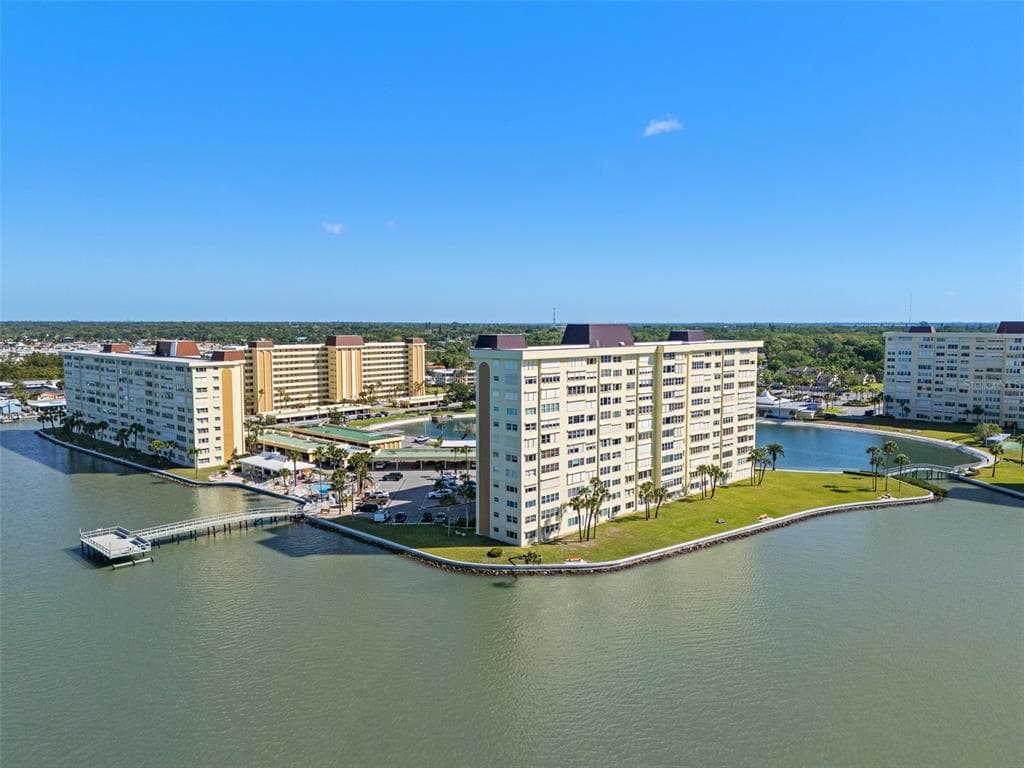 4775 COVE CIRCLE # 103, ST PETERSBURG, FL 33708
