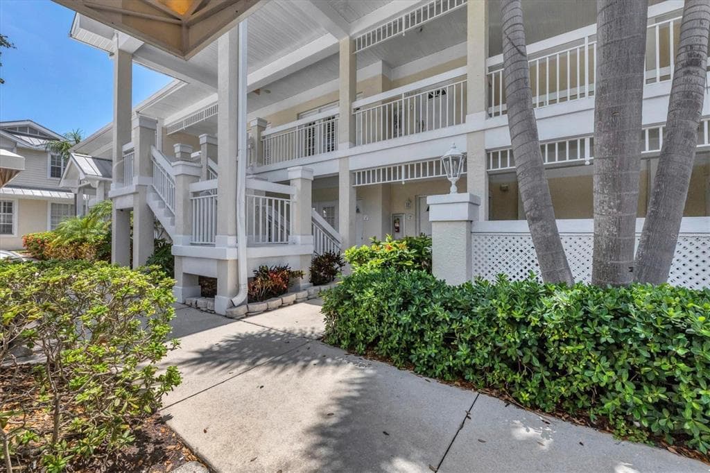 3401 54TH DRIVE W # 203, BRADENTON, FL 34210