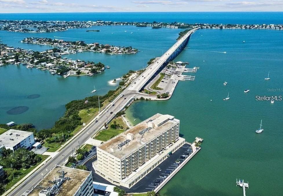 100 BLUFF VIEW DRIVE # 308A, BELLEAIR BLUFFS, FL 33770 — zdjęcie 2