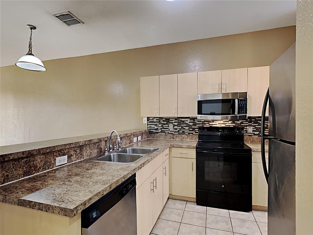 176 OCEAN BLUFF DRIVE, POINCIANA, FL 34759 — zdjęcie 3