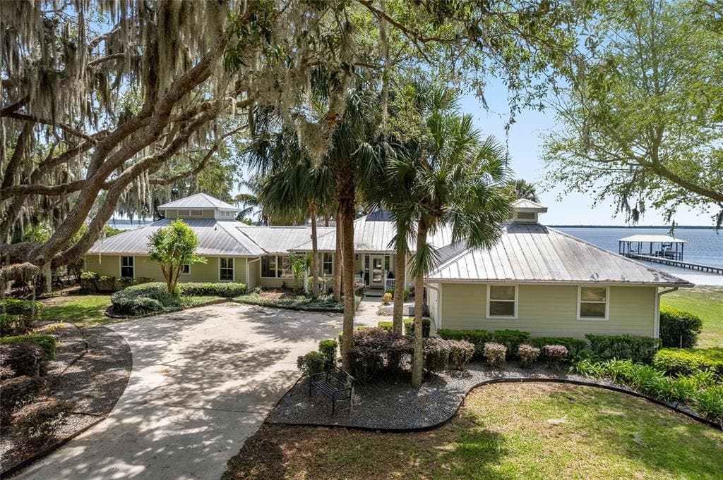 14261 SE 128TH STREET, OCKLAWAHA, FL 32179