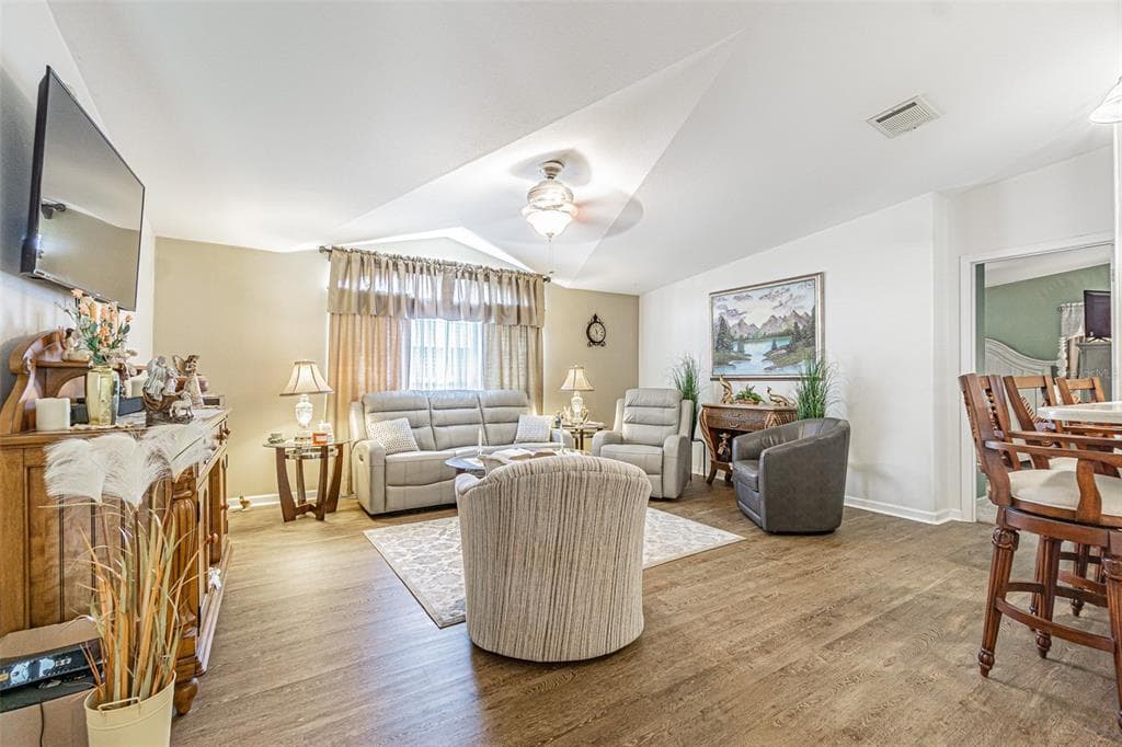 37349 GILL AVENUE, ZEPHYRHILLS, FL 33541 — zdjęcie 2