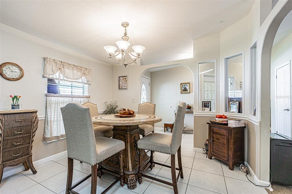 37349 GILL AVENUE, ZEPHYRHILLS, FL 33541 — zdjęcie 3