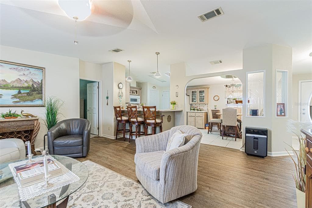 37349 GILL AVENUE, ZEPHYRHILLS, FL 33541 — zdjęcie 5