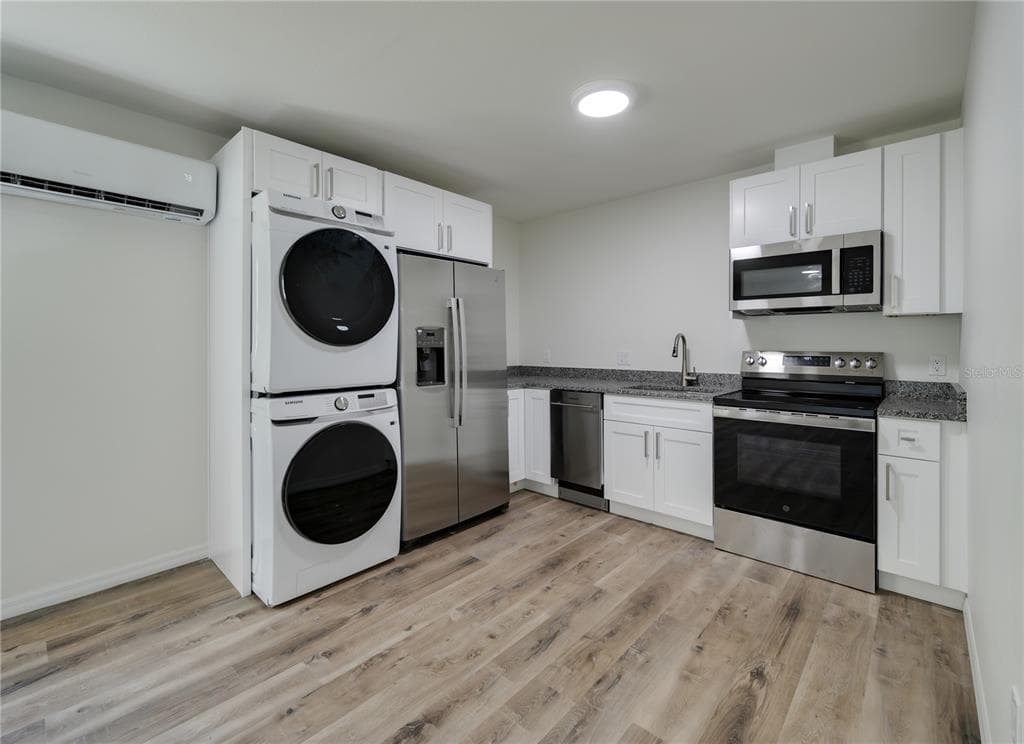 767 1/2 19TH AVENUE S, ST PETERSBURG, FL 33705 — zdjęcie 3