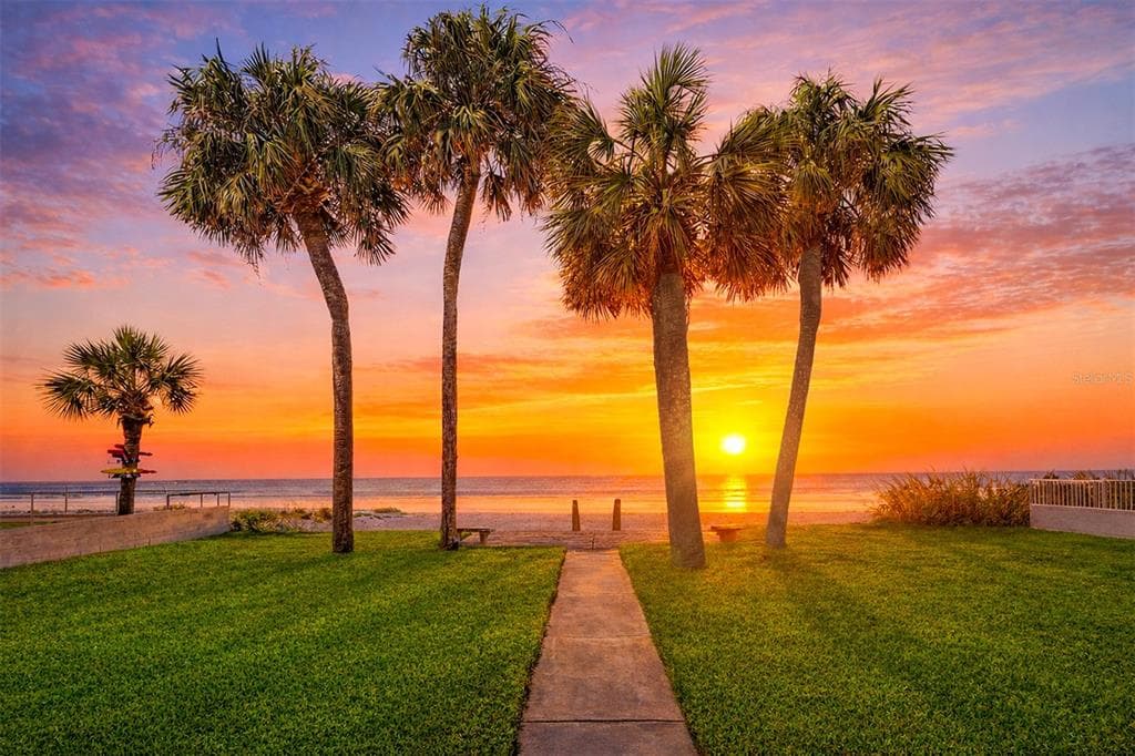 18206 SUNSET BOULEVARD, REDINGTON SHORES, FL 33708 — zdjęcie 3