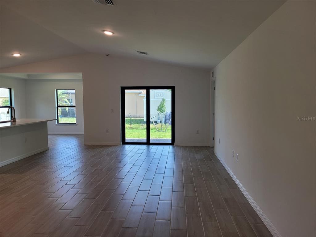 11383 BAGGOT AVENUE, ENGLEWOOD, FL 34224 — zdjęcie 2