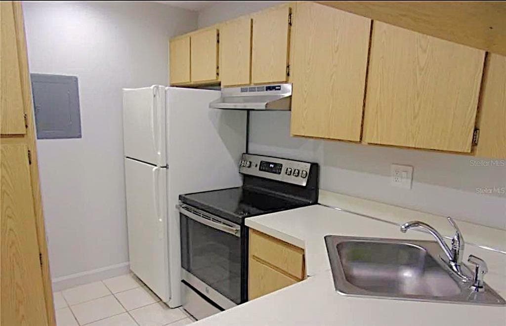 1344 PINE RIDGE CIRCLE E # E3, TARPON SPRINGS, FL 34688 — zdjęcie 2