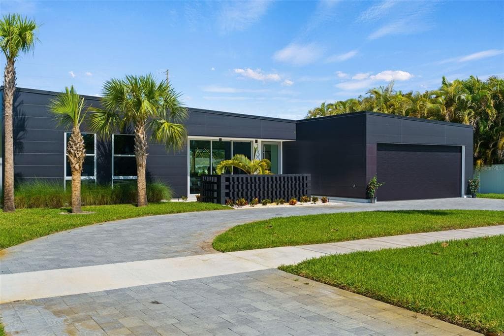 1304 INDIAN ROCKS ROAD, BELLEAIR, FL 33756