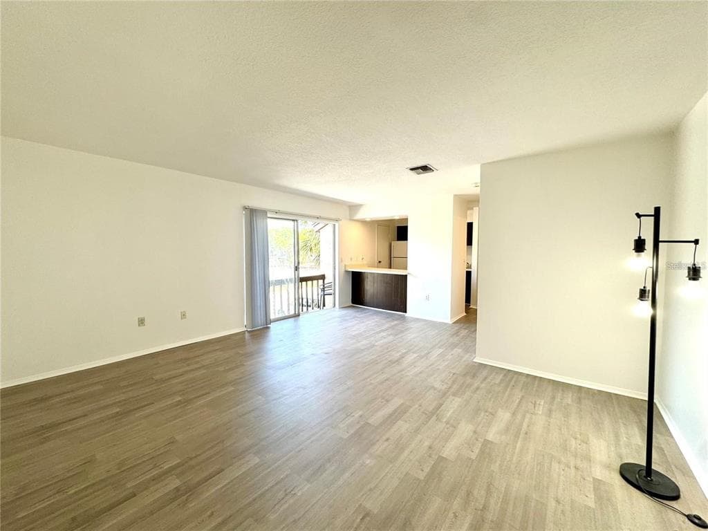 2632 HIDDEN LAKE DRIVE N # E, SARASOTA, FL 34237 — zdjęcie 3