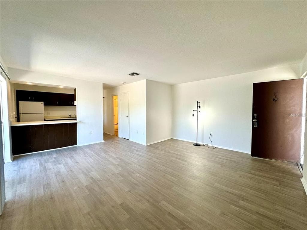 2632 HIDDEN LAKE DRIVE N # E, SARASOTA, FL 34237 — zdjęcie 5